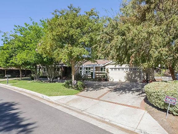 2nd image of 5464 Genesta Ave