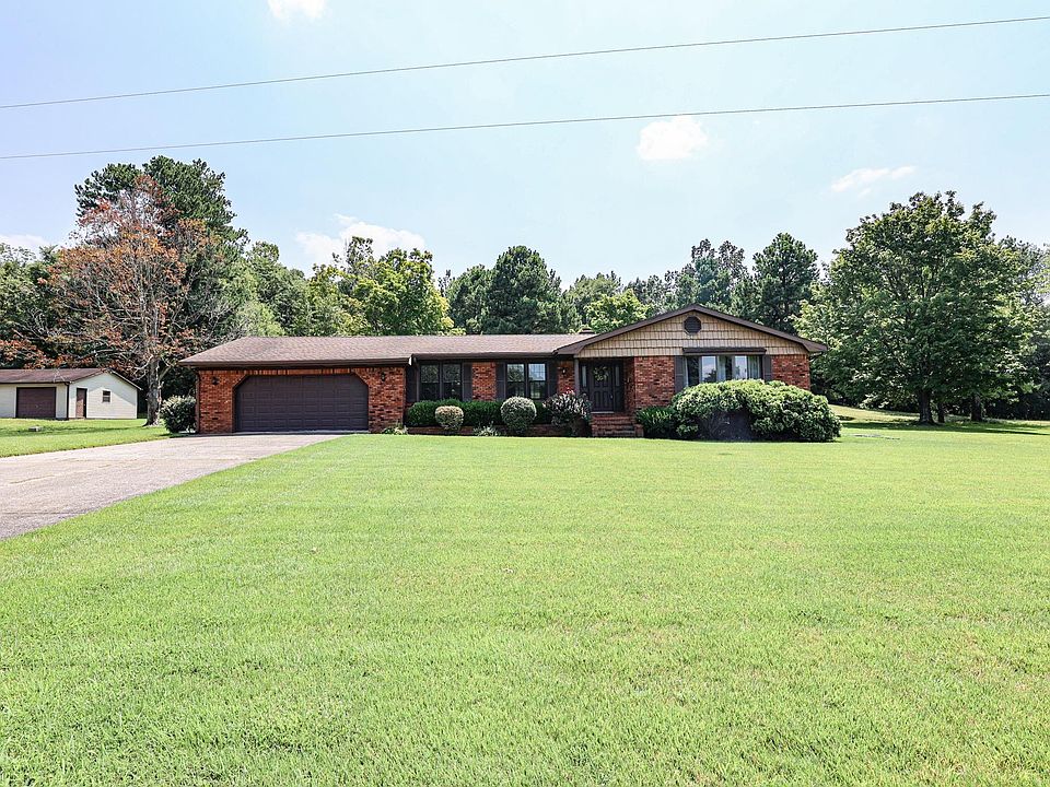 1st image of 96 Jericho Ln
