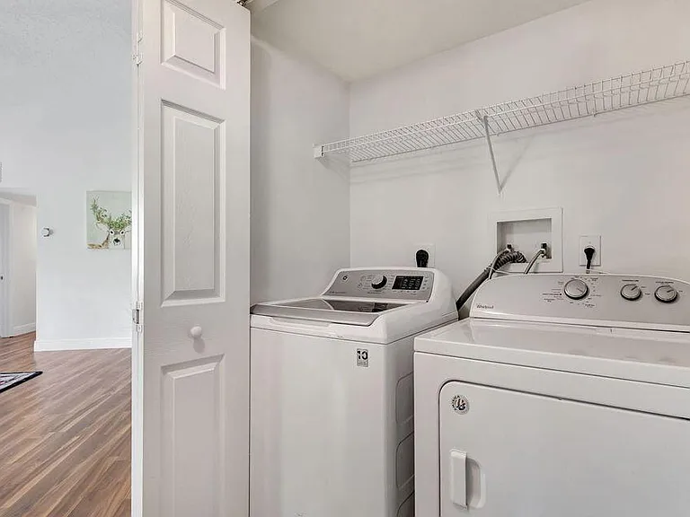 1400 Crestwood Ct S #1407 — Photo 25