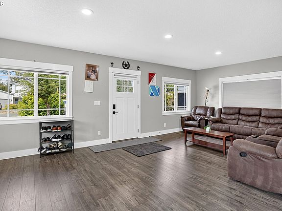 4th image of 4856 SE 99th Ave