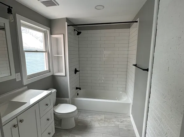 515 W John St, Martinsburg, WV 25401