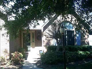 1st image of 106 Windsor Oaks Ct