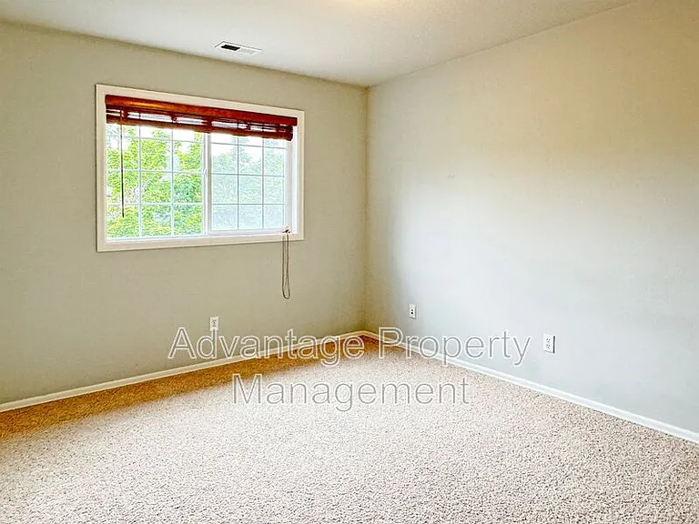 1235 SE Brookside Way — Photo 18