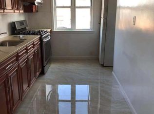 6122 185th St #2, Flushing, NY 11365