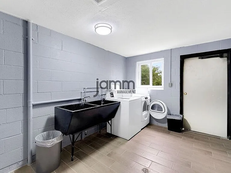 24325 Detroit Rd #A-103 — Photo 16