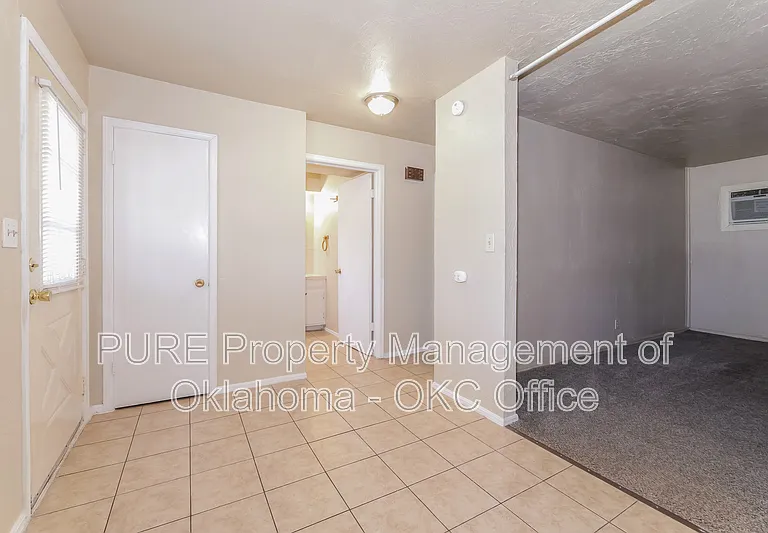 3906 S Hudson Ave — Photo 10