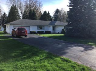 301 Crocker St, Bradner, OH 43406