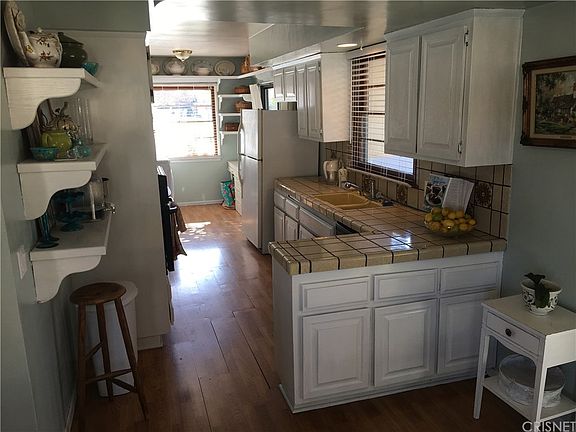 5th image of 18813 Covello St