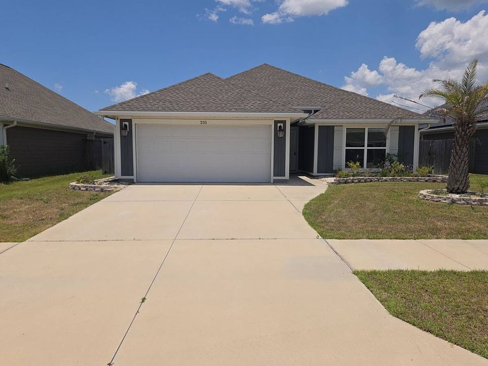 1st image of 235 Bayou Bend Ln