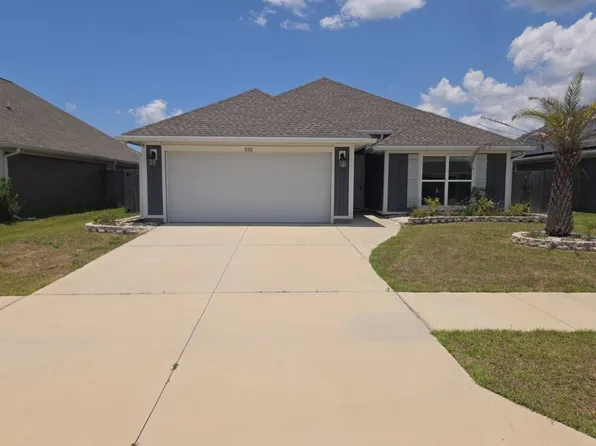 235 Bayou Bend Ln, Panama City, FL 32404