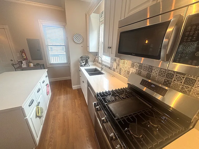3615 N Marshfield Ave #3 — Photo 6