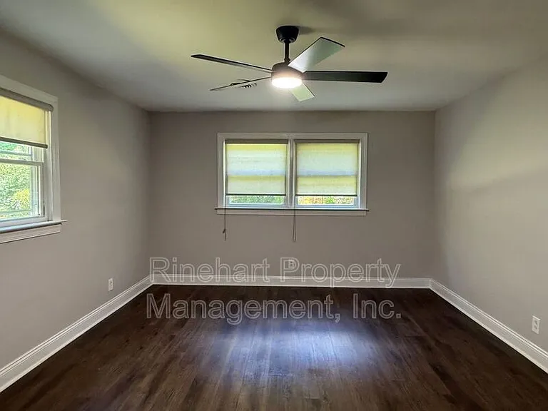 645 Greenbriar Ave — Photo 18