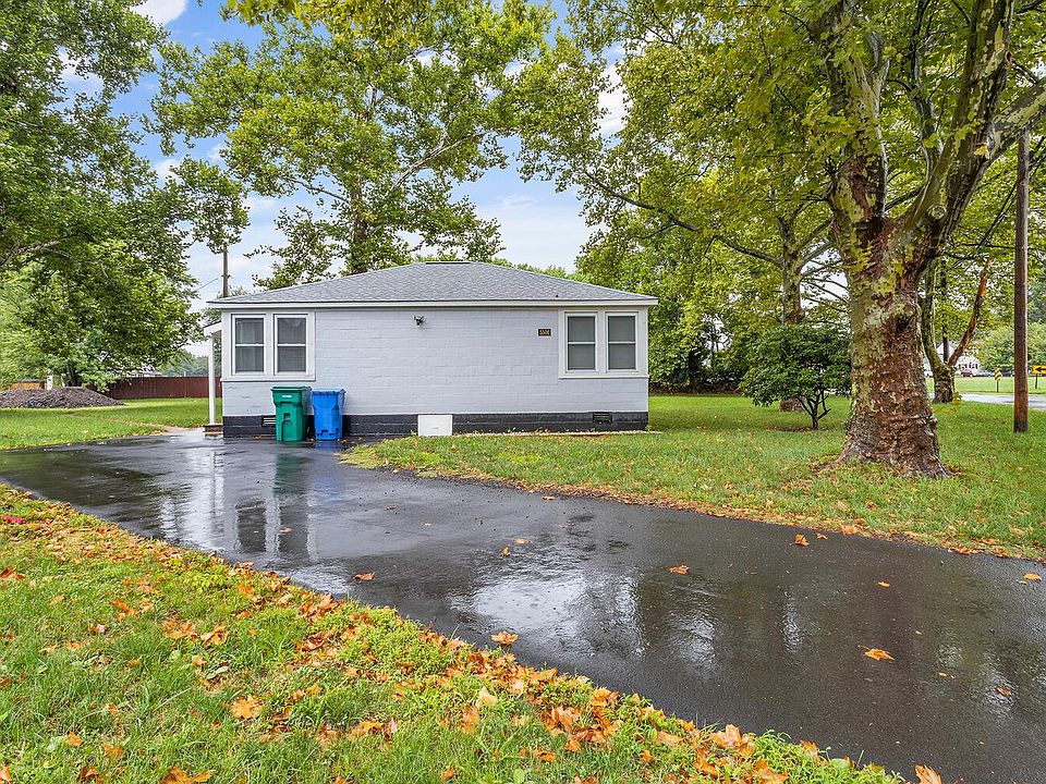 Exterior - Driveway
