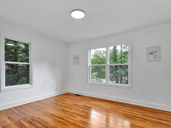 3rd image of 2309 Avondale Dr