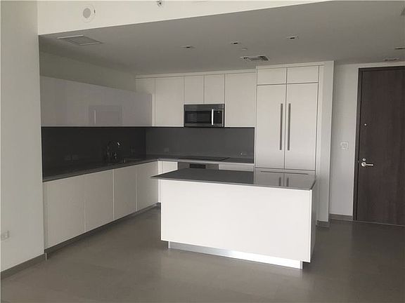 2nd image of 68 SE 6th St APT 2918