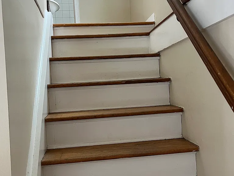 82 Old Town Rd — Photo 9