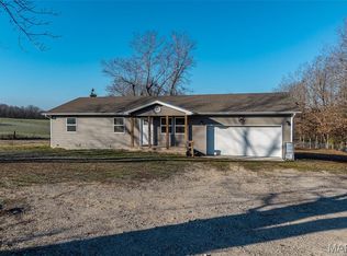 19933 Highway C, Lebanon, MO 65536