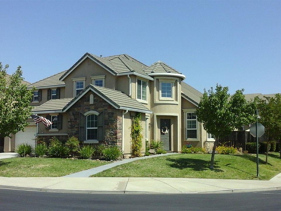 2nd image of 106 River Pointe Dr