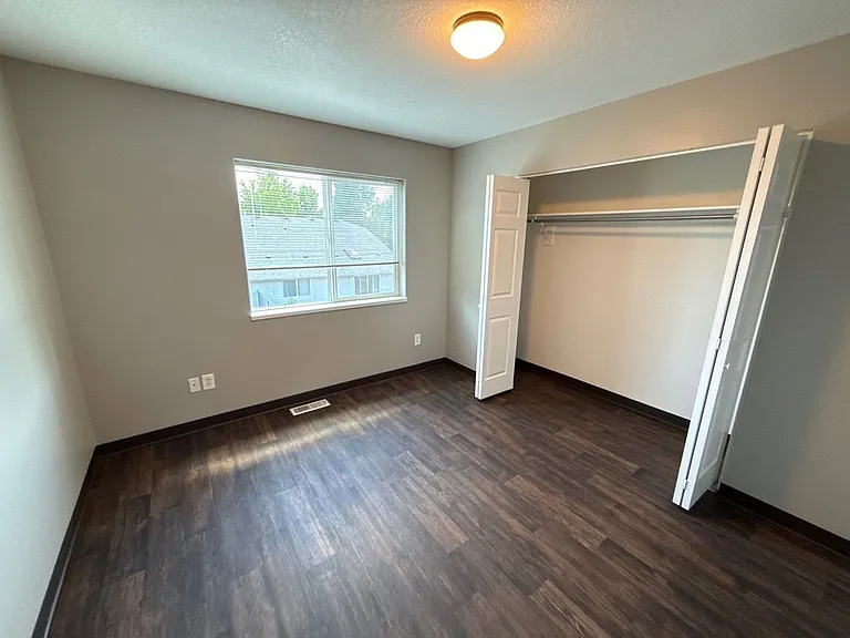 4312 Sacramento Ct NE — Photo 22