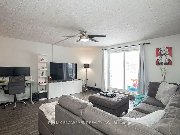71 Vanier Dr #110 — Photo 8