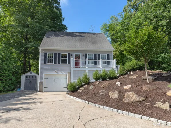 251 Lake Shore Drive, Middlebury, CT 06762