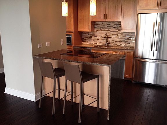 4th image of 2500 N Lakeview Ave APT 2204