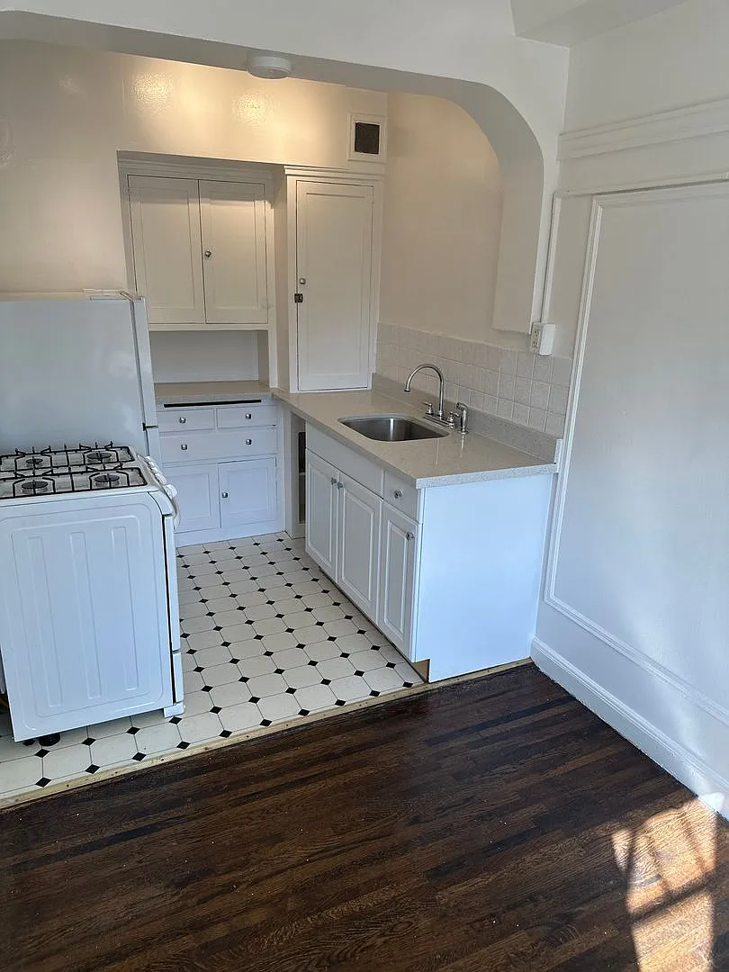 1167 Bush Street — Photo 4