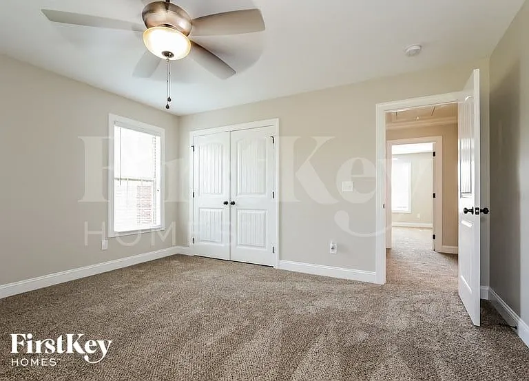 3087 Cameron Village Ct — Photo 11