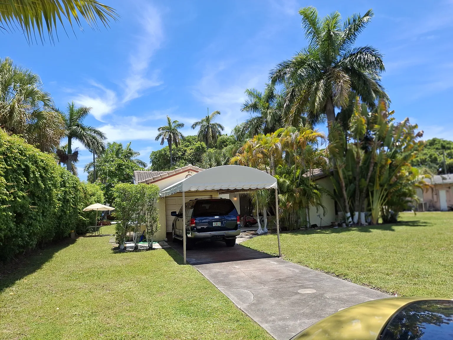 3 bed, 2300 sqft, $6,200 — Photo 1