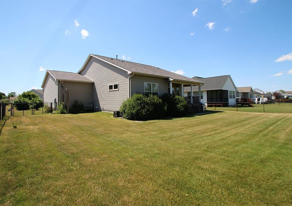 2nd image of 205 17th Avenue Ct