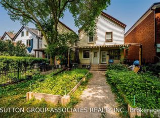 739 Manning Ave, Toronto, ON M6G2W5