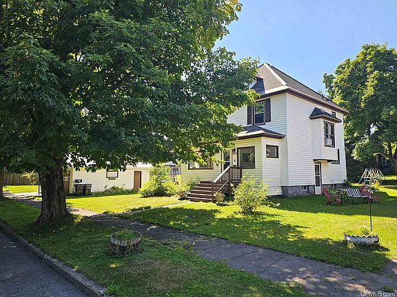 4th image of 529 Pewabic St