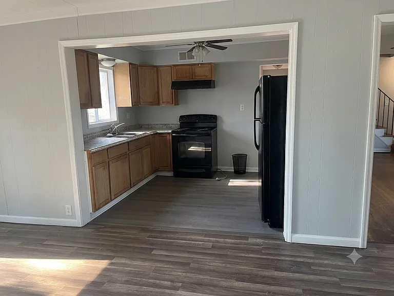 865 Bernhard Rd — Photo 3