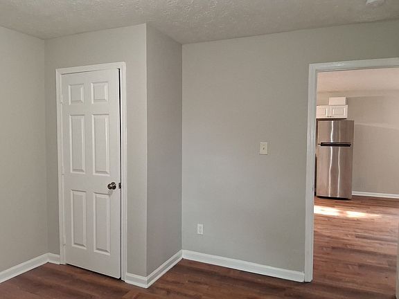 2nd image of 214 Kentucky Ave APT A