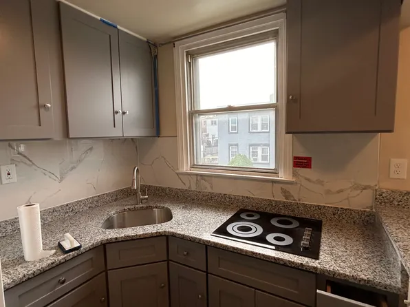 1434 E Hunting Park Ave Floor 2, Philadelphia, PA 19124