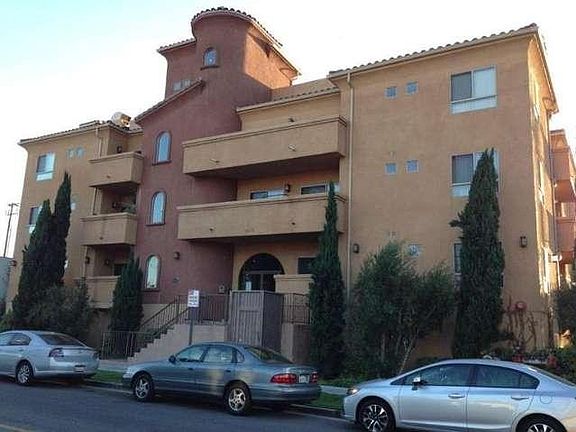 2nd image of 1515 Grismer Ave APT 204