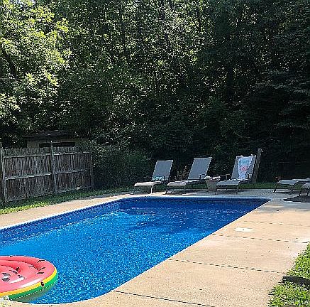 3rd image of 7701 Venetian Way