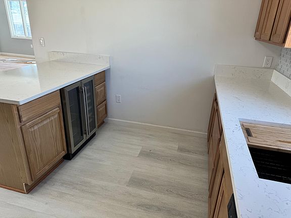 5th image of 1829 S Wood Ave #2