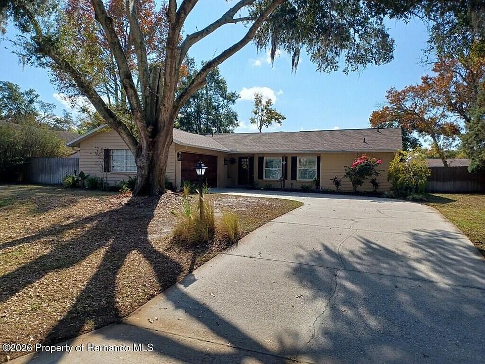 1st image of 8448 Foxboro Ln
