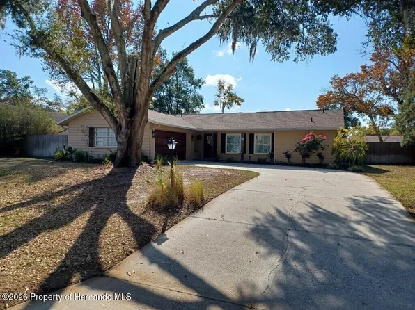 8448 Foxboro Ln, Spring Hill, FL 34608