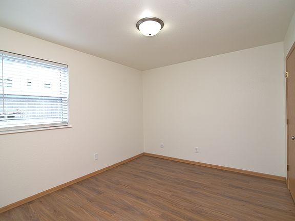 4th image of 218 W Atchison St #11268655