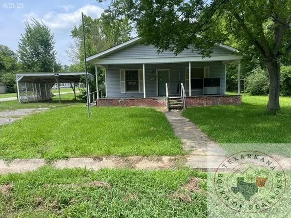 902 E Rd #E, Hope, AR 71801