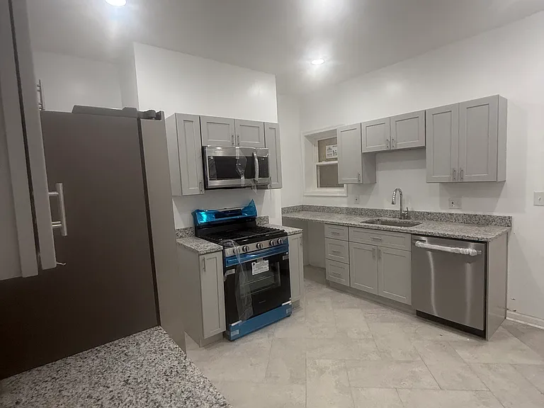 5311 Nelson Ave #2 — Photo 10