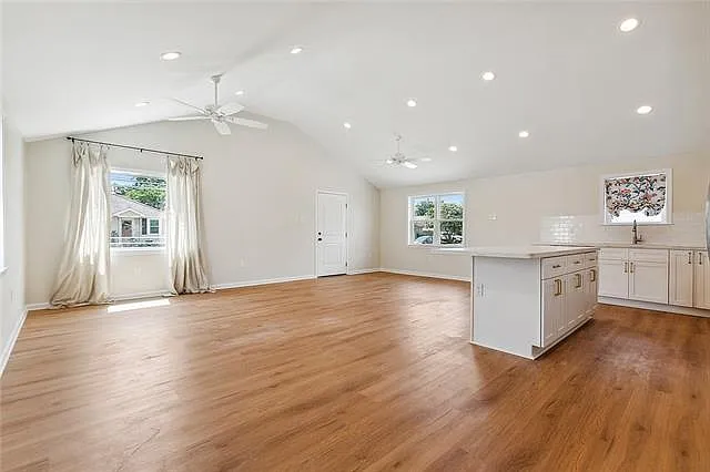 725 Macarthur Ave — Photo 4