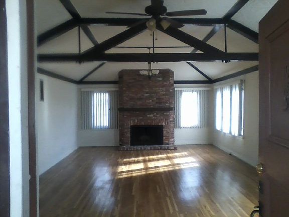 2nd image of 8859 Alcott St