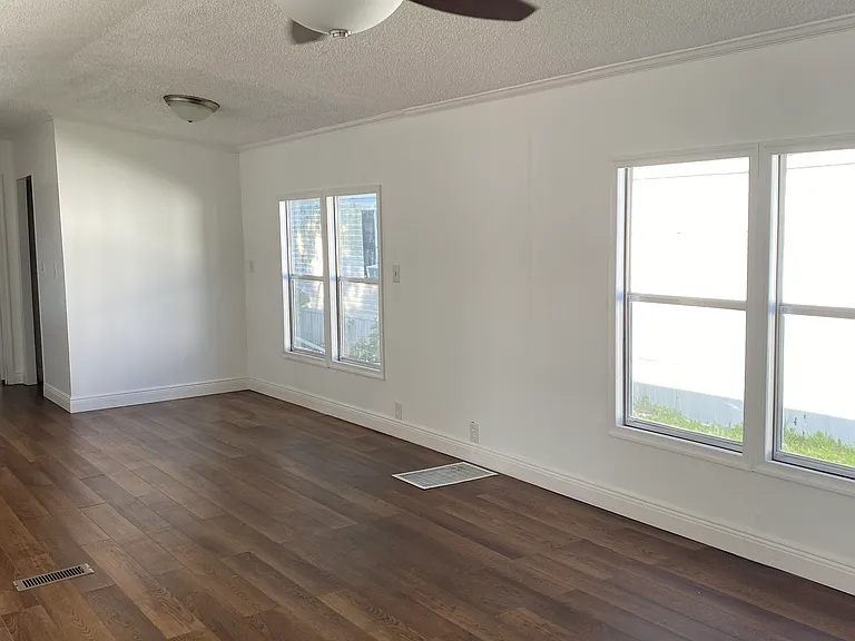 7616 Plumwood Dr — Photo 10