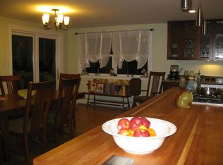 3 Robin St, Pawcatuck, CT 06379