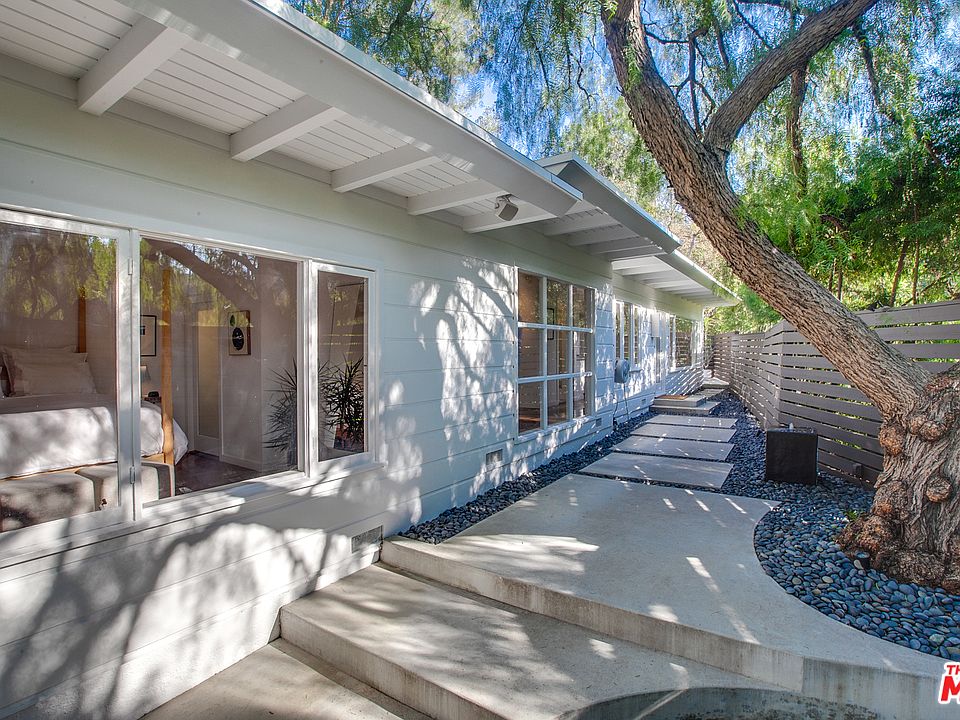 1st image of 2674 La Cuesta Dr