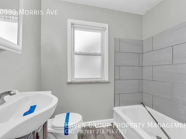 20990 Morris Ave — Photo 17