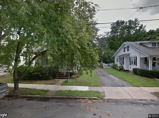 72 Maple Shade Ave, Hamilton, NJ 08610